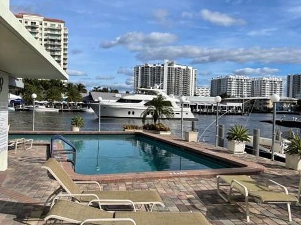 2900 NE 30th St 5a, Fort Lauderdale FL 33306