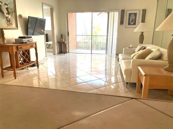 630 Tennis Club Dr 307, Fort Lauderdale FL 33311