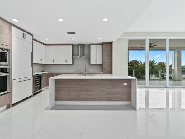 2720 Donald Ross Road 301, Palm Beach Gardens FL 33410