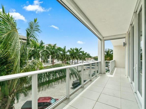 2720 Donald Ross Road 301, Palm Beach Gardens FL 33410