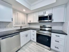 312 Northlake Drive 104, North Palm Beach FL 33408