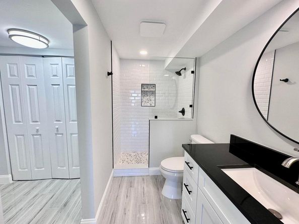 312 Northlake Drive 104, North Palm Beach FL 33408