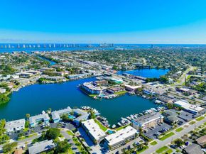 312 Northlake Drive 104, North Palm Beach FL 33408