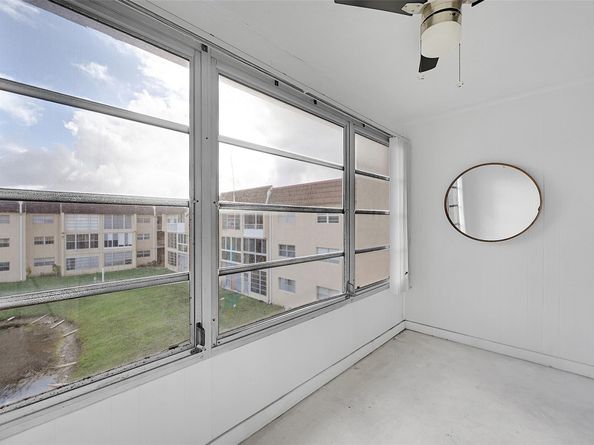 2780 N Pine Island Rd 312, Sunrise FL 33322