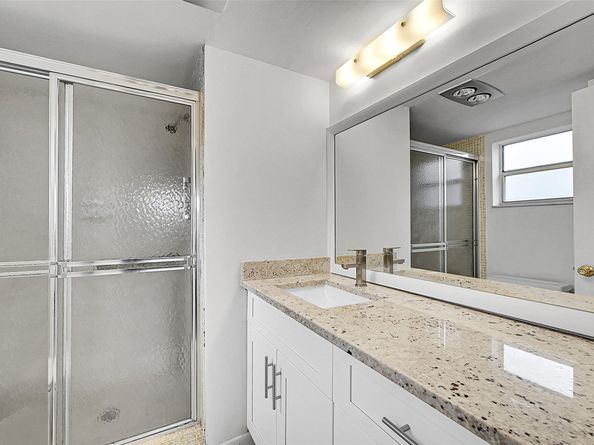 2780 N Pine Island Rd 312, Sunrise FL 33322