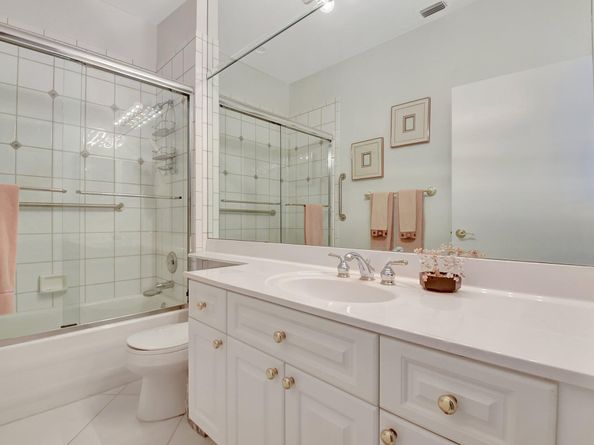 4022 Manchester Lake Drive, Lake Worth FL 33449