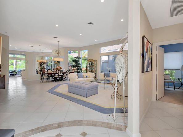 4022 Manchester Lake Drive, Lake Worth FL 33449