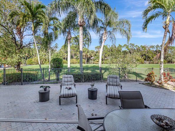 4022 Manchester Lake Drive, Lake Worth FL 33449