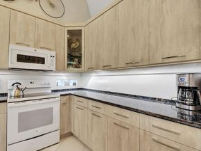 4022 Manchester Lake Drive, Lake Worth FL 33449
