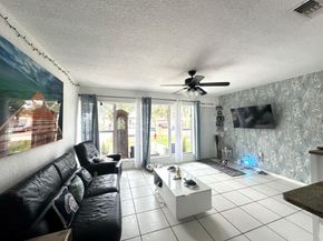578 Tallulah Rd, Lake Worth FL 33462