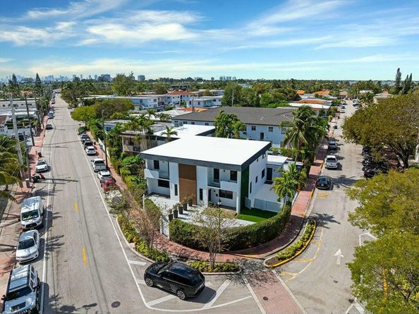7996 Crespi Boulevard, Miami Beach FL 33141