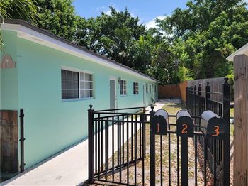 1010 NW 3rd Ave