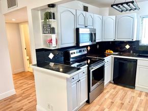 200 Waterway 307 Drive S 307, Lantana FL 33462