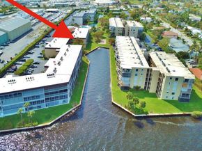 200 Waterway 307 Drive S 307, Lantana FL 33462