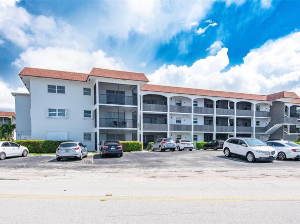 651 Pine Dr 306, Pompano Beach FL 33060