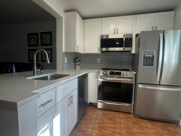 606 SW Natura Blvd 109, Deerfield Beach FL 33441