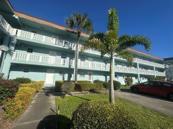 606 SW Natura Blvd 109, Deerfield Beach FL 33441