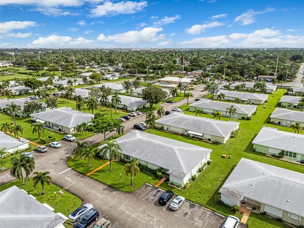 100 Bayview Ave C, Boynton Beach FL 33435