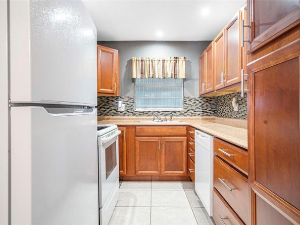 100 Bayview Ave C, Boynton Beach FL 33435