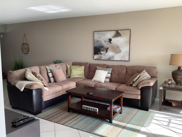 2671 S Course Dr 203, Pompano Beach FL 33069