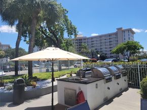 2671 S Course Dr 203, Pompano Beach FL 33069