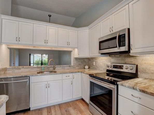 490 Hardwood Place, Boca Raton FL 33431