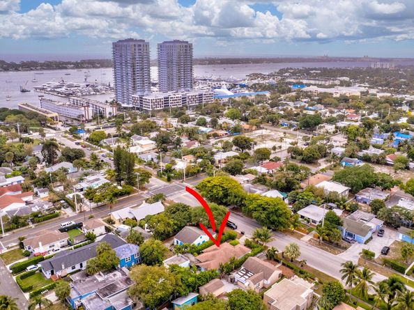 513 45th Street, West Palm Beach FL 33407