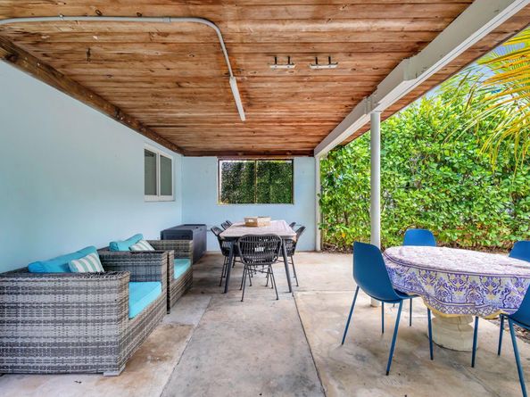 513 45th Street, West Palm Beach FL 33407