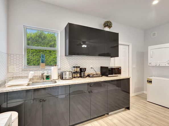 513 45th Street, West Palm Beach FL 33407