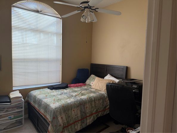 18865 NW 1st St, Pembroke Pines FL 33029
