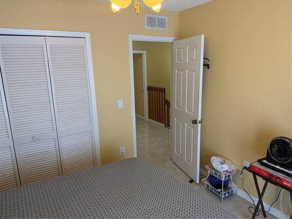 18865 NW 1st St, Pembroke Pines FL 33029