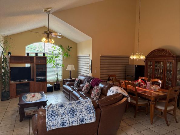 18865 NW 1st St, Pembroke Pines FL 33029