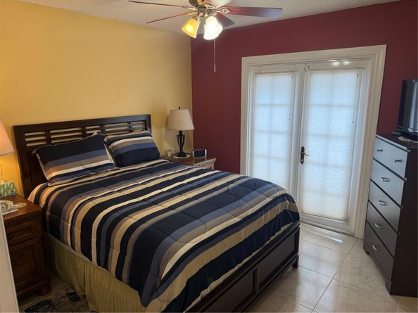 18865 NW 1st St, Pembroke Pines FL 33029