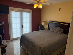 18865 NW 1st St, Pembroke Pines FL 33029