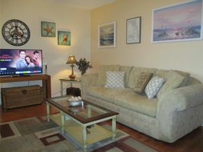 2100 NE 38th Street 217, Lighthouse Point FL 33064