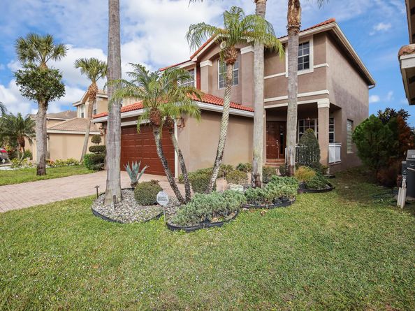 5482 Queenship Court, Greenacres FL 33463