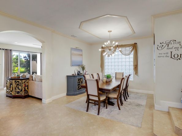 5482 Queenship Court, Greenacres FL 33463