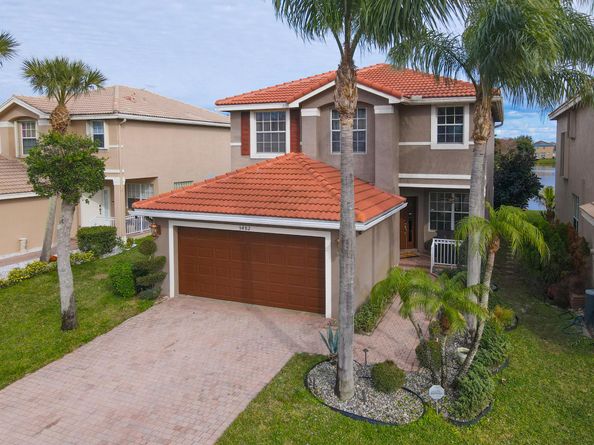 5482 Queenship Court, Greenacres FL 33463