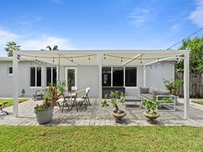 8 SE 8th Avenue, Deerfield Beach FL 33441