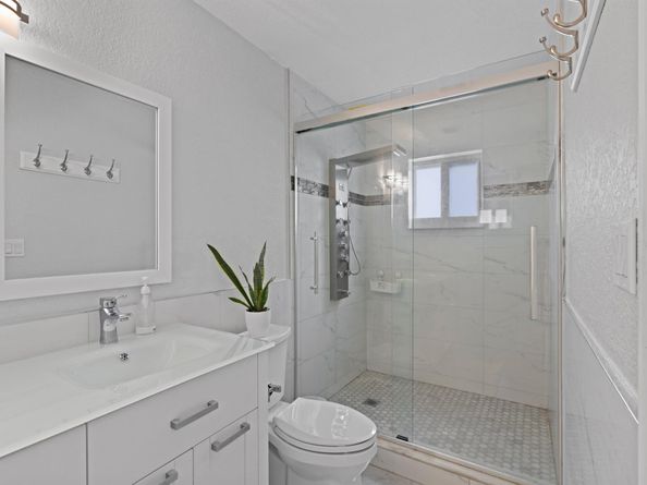 8 SE 8th Avenue, Deerfield Beach FL 33441