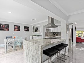 8 SE 8th Avenue, Deerfield Beach FL 33441