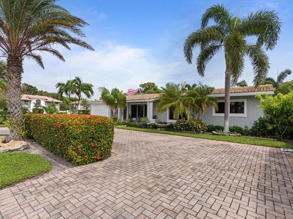 8 SE 8th Avenue, Deerfield Beach FL 33441