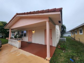 5713 NW 70th Ter