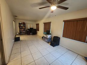 5713 NW 70th Ter, Tamarac FL 33321