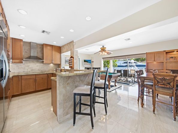 57 Castle Harbor Is, Fort Lauderdale FL 33308