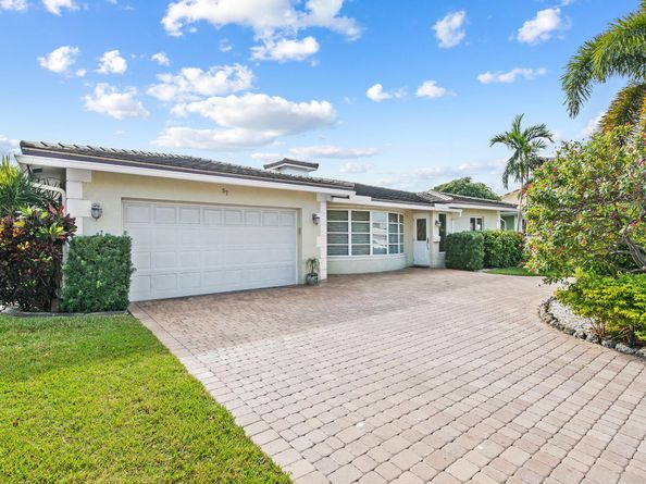 57 Castle Harbor Is, Fort Lauderdale FL 33308