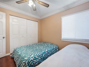225 Wimbledon Lake Dr 225, Plantation FL 33324