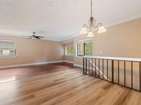 225 Wimbledon Lake Dr 225, Plantation FL 33324