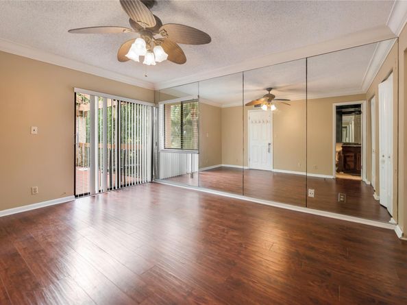 225 Wimbledon Lake Dr 225, Plantation FL 33324