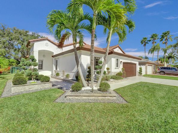16255 SW 2nd Dr, Pembroke Pines FL 33027
